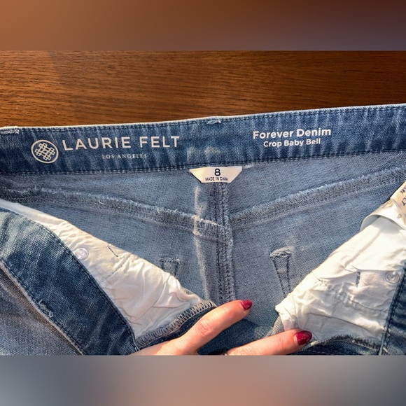 Laurie Felt Light Wash Forever Denim Crop Baby Bell Jeans - Picture 11 of 15